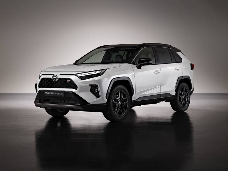 2022 RAV4 HYBRID GRS EXT 001