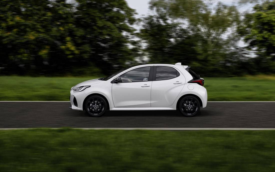 mazda2 hybrid 2