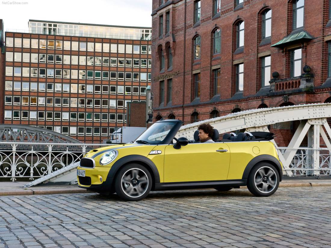 Mini-Cooper_S_Cabrio-2009-1280-05.jpg