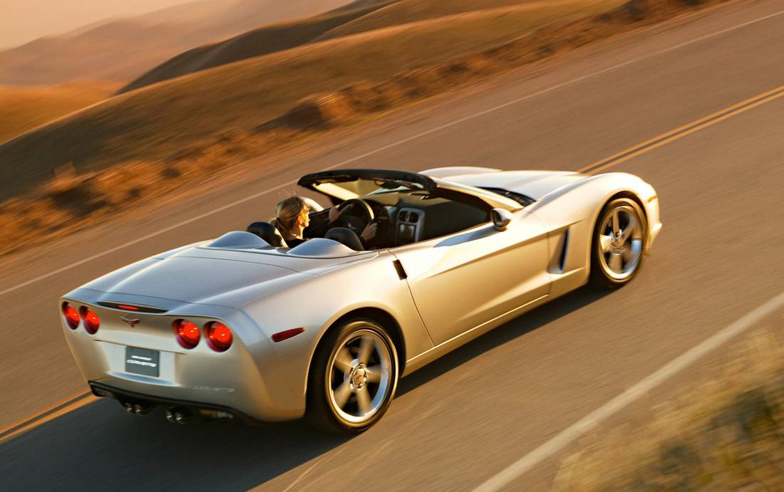 chevrolet-corvette-c6-back