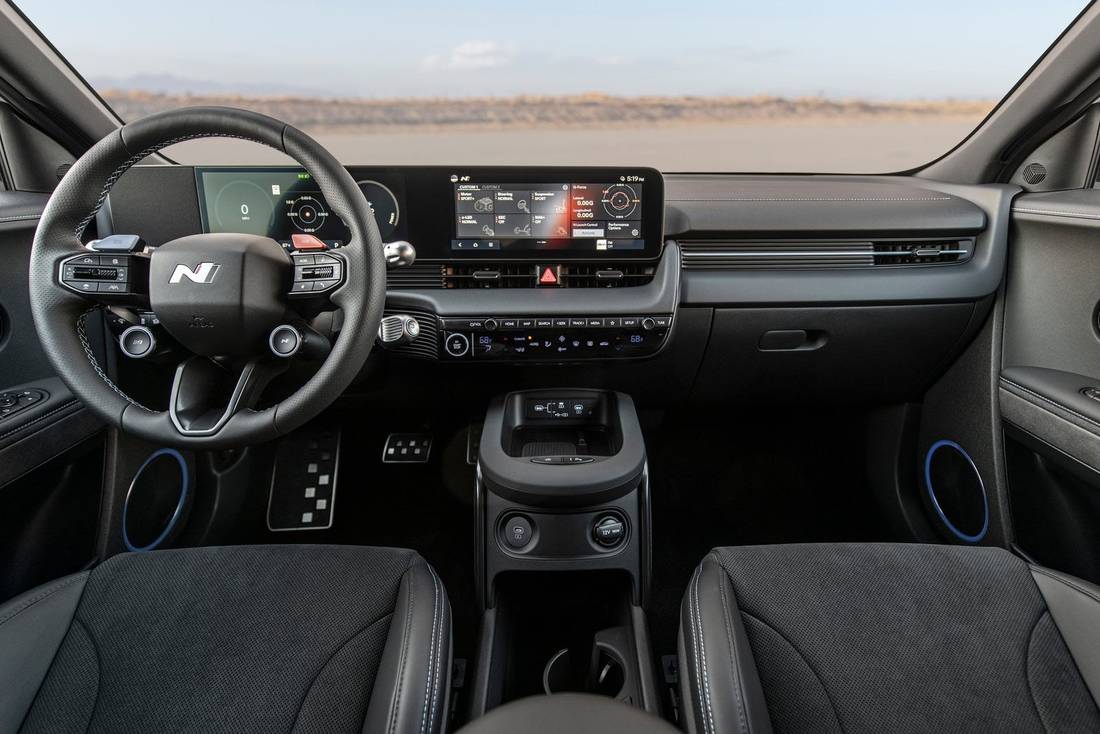 hyundai-ioniq-5-n-cockpit