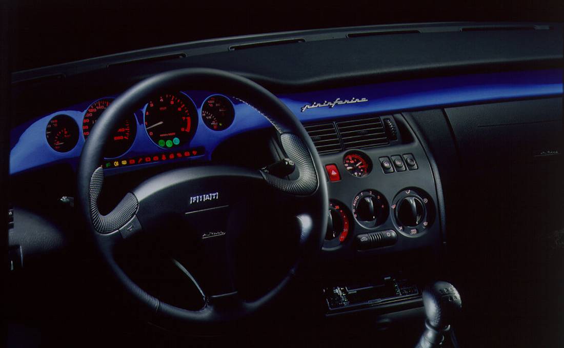 fiat-coupe-interior