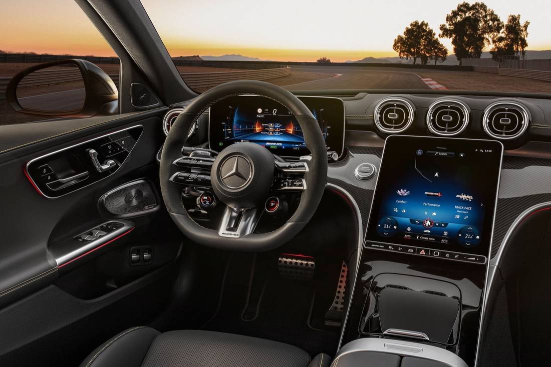 Mercedes-C63-AMG-Interieur