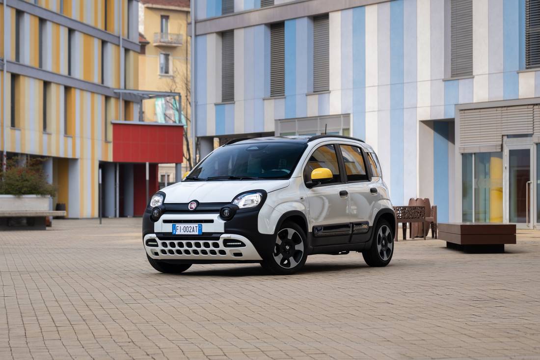 eindelijk-nieuwe-fiat-panda-2024-is-hier-en-hij-wordt-niet-alleen-elektrisch-2024-06