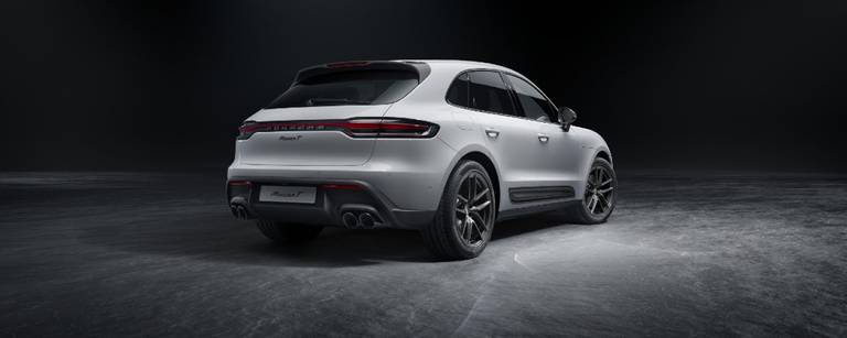 Porsche Macan T resized