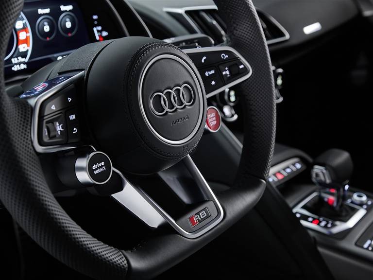 Audi R8 V10 RWD Coupé cockpit