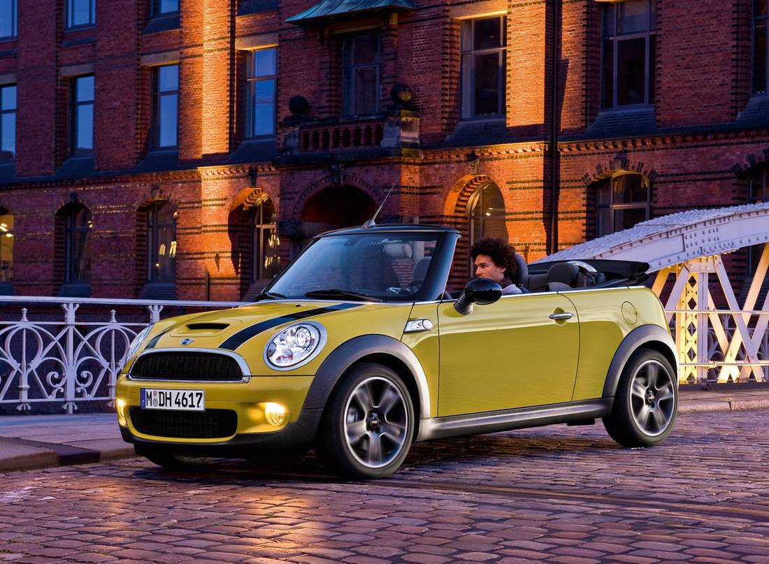 mini-cooper-s-cabrio-side