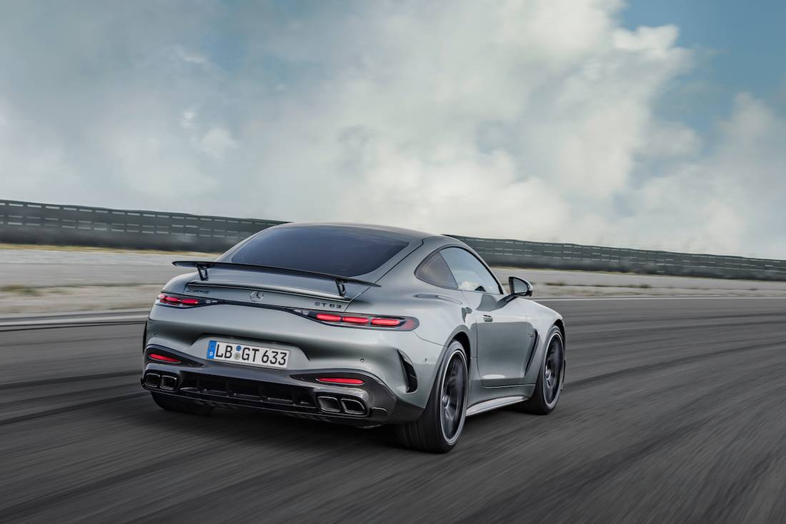 Mercedes-AMG-GT-2024-Test-Circuit 03