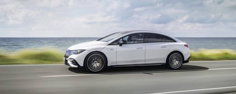 Nuova Mercedes-AMG EQE 43 4MATIC