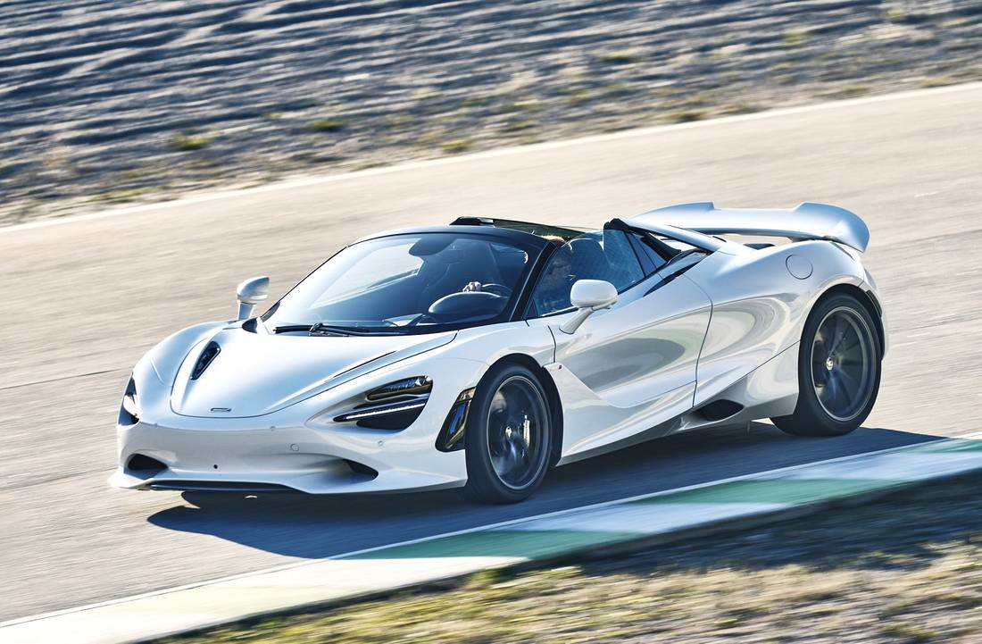 mclaren-750s-spider-frontansicht-weiss.jpg