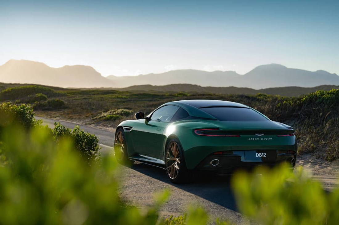 Nuevo-Aston-Martin-DB12-2023 (30)