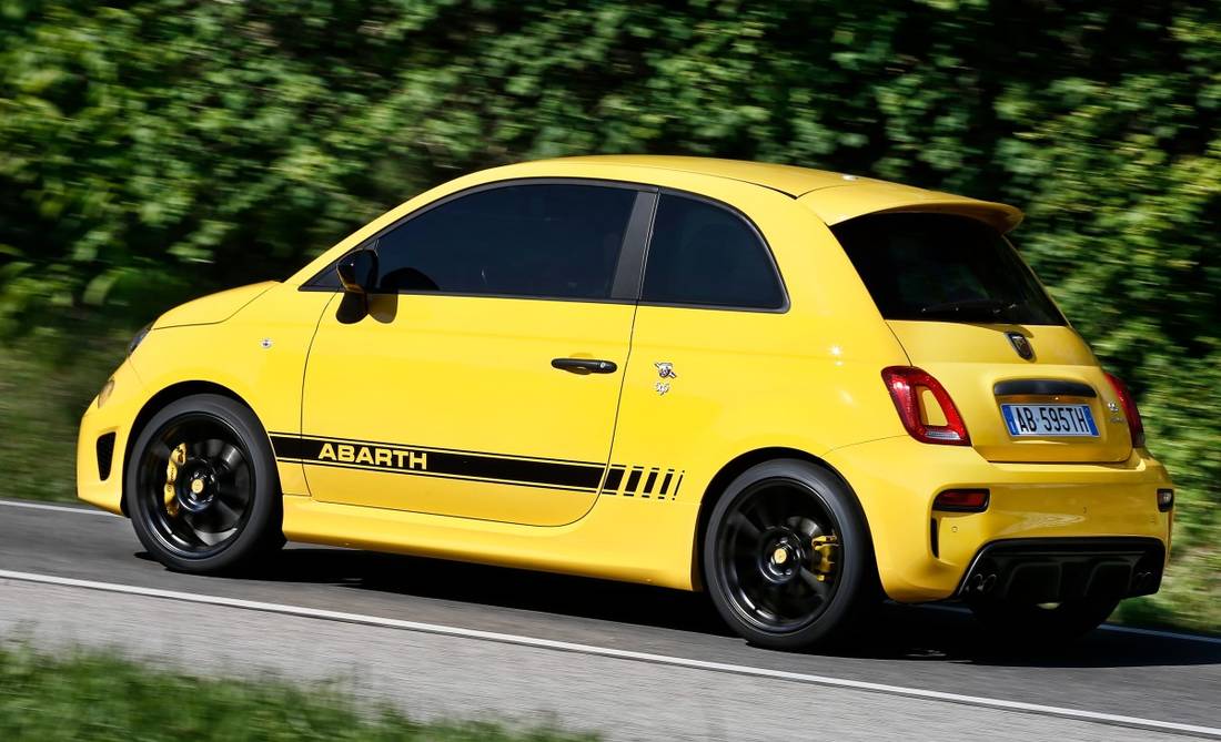 fiat-abarth-595-side