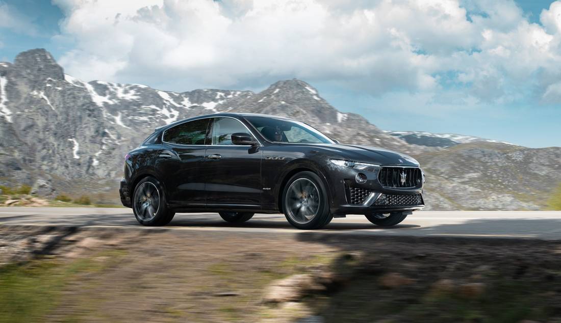 maserati-levante-s-q4-granlusso-side