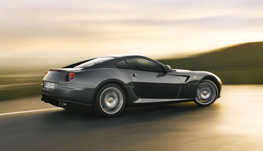 ferrari-599-gtb-fiorano-back