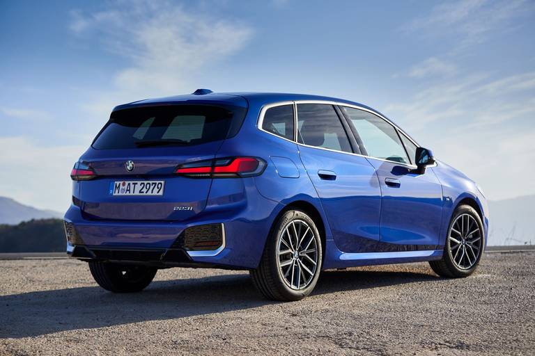 BMW Serie 2 Active Tourer blu retro lato