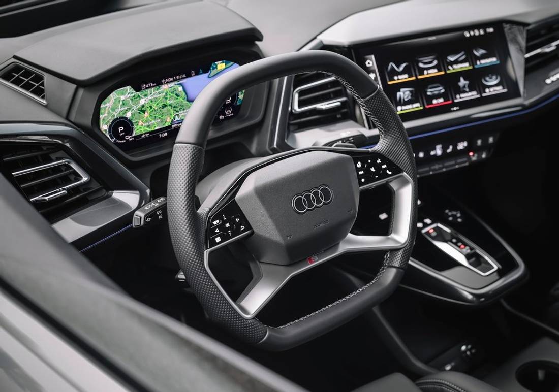 Audi-Q4_Sportback_e-tron-volante.jpeg