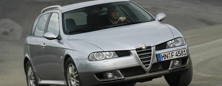 Alfa Romeo 147: dimensioni, interni, motori, prezzi e concorrenti -  AutoScout24