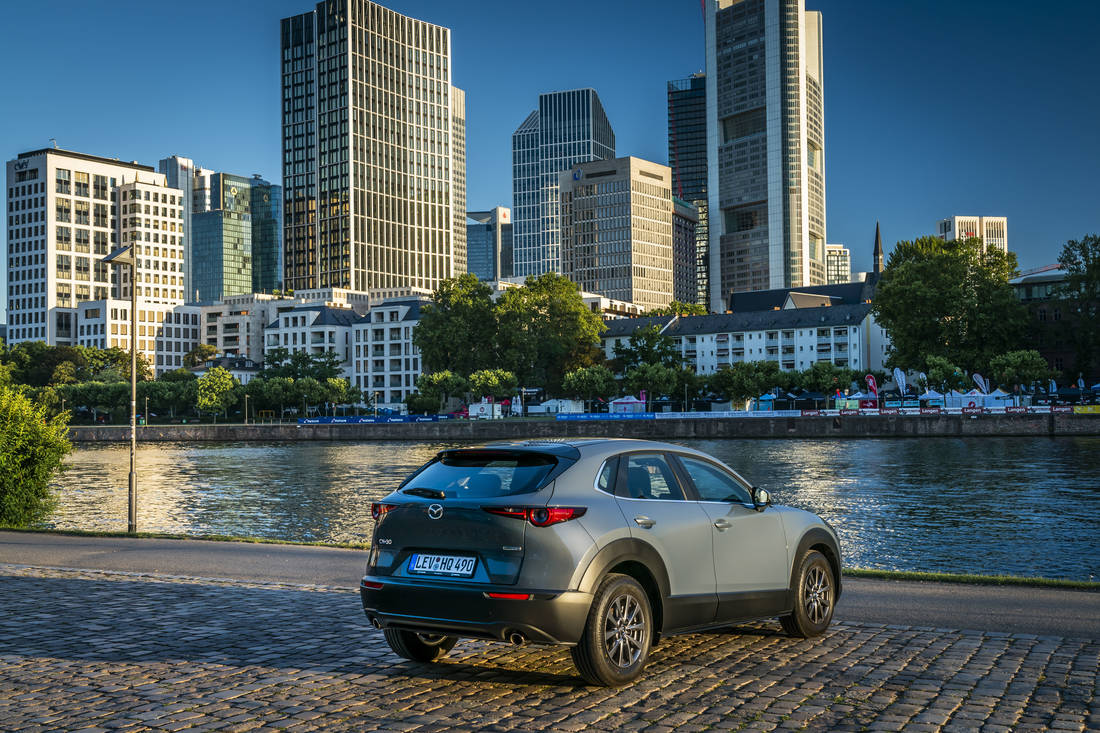 Mazda CX-30 Exterior Polymetal grey 12