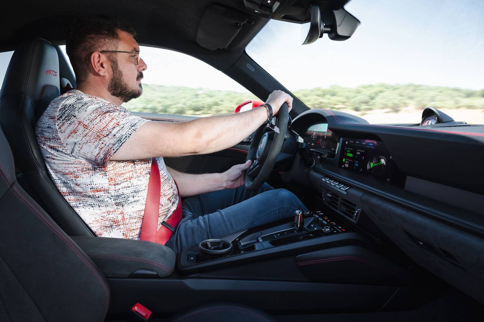 Porsche 911 GTS T-Hybrid - Cockpit dinamico