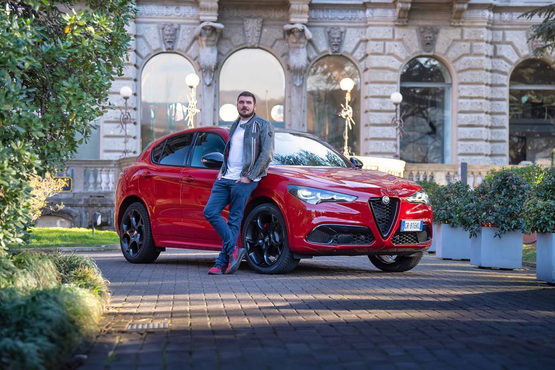 alfa-romeo-stelvio-tributo-italiano-2024-tv-titelbild