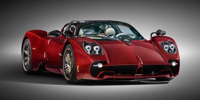 Pagani-Utopia-Roadster-010401-Tre-quarti-anteriore-aperta-portiere-chiuse