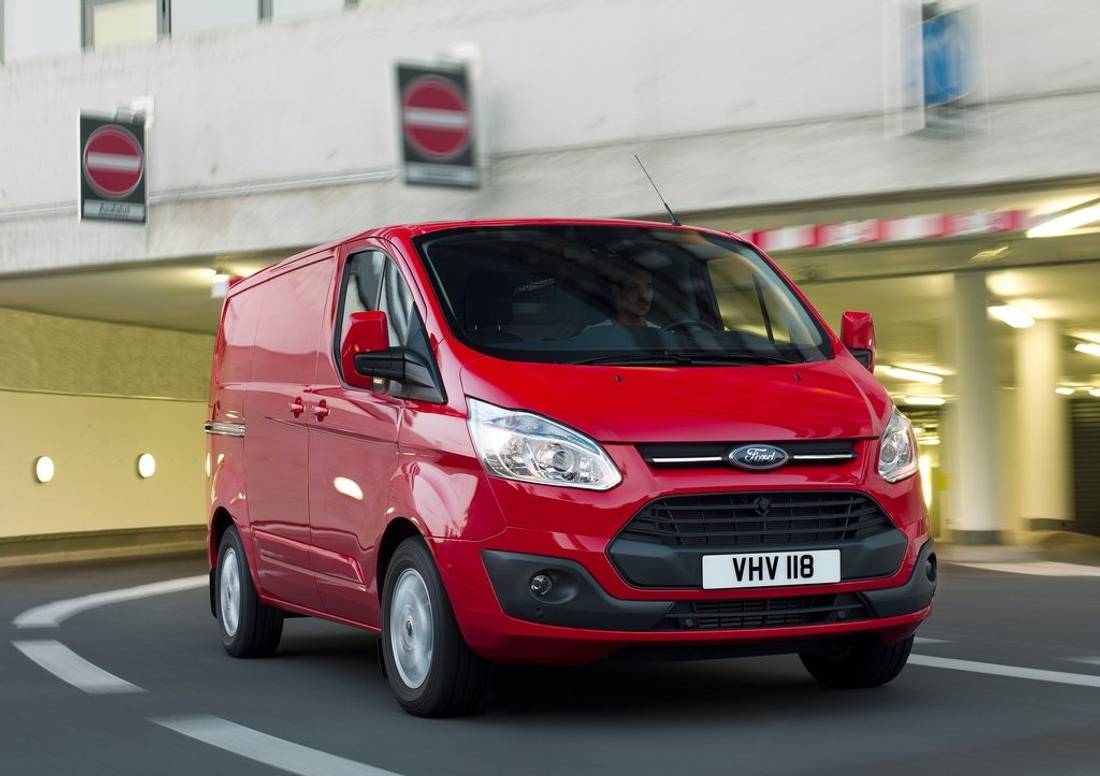 Ford-Transit_Custom-2013-front.jpeg