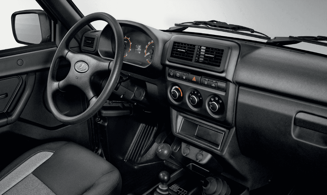 lada-niva-interior