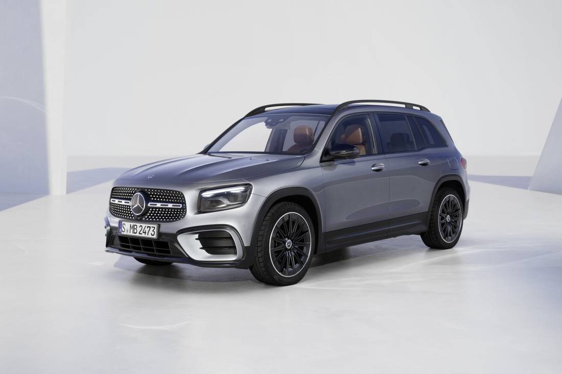 mercedes-gla-glb-2023-4