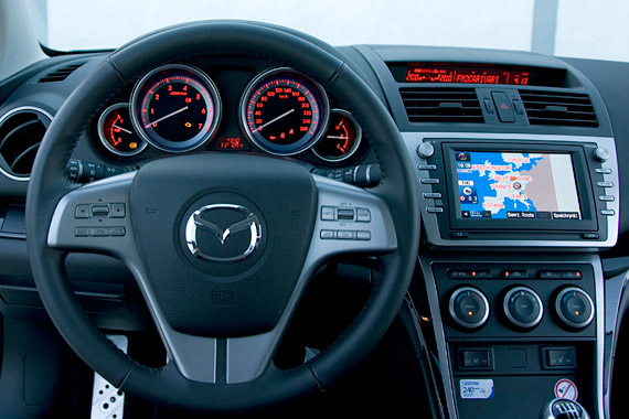 Mazda 6: Tergiparabrezza - Tergi e lava parabrezza - Interruttori e comandi  - Al volante - Mazda 6 - Manuale del proprietario